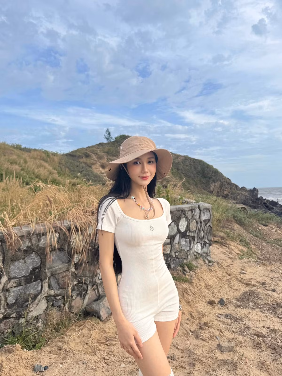 Cô nàng được biết đến nhiều hơn với vai trò là một streamer.