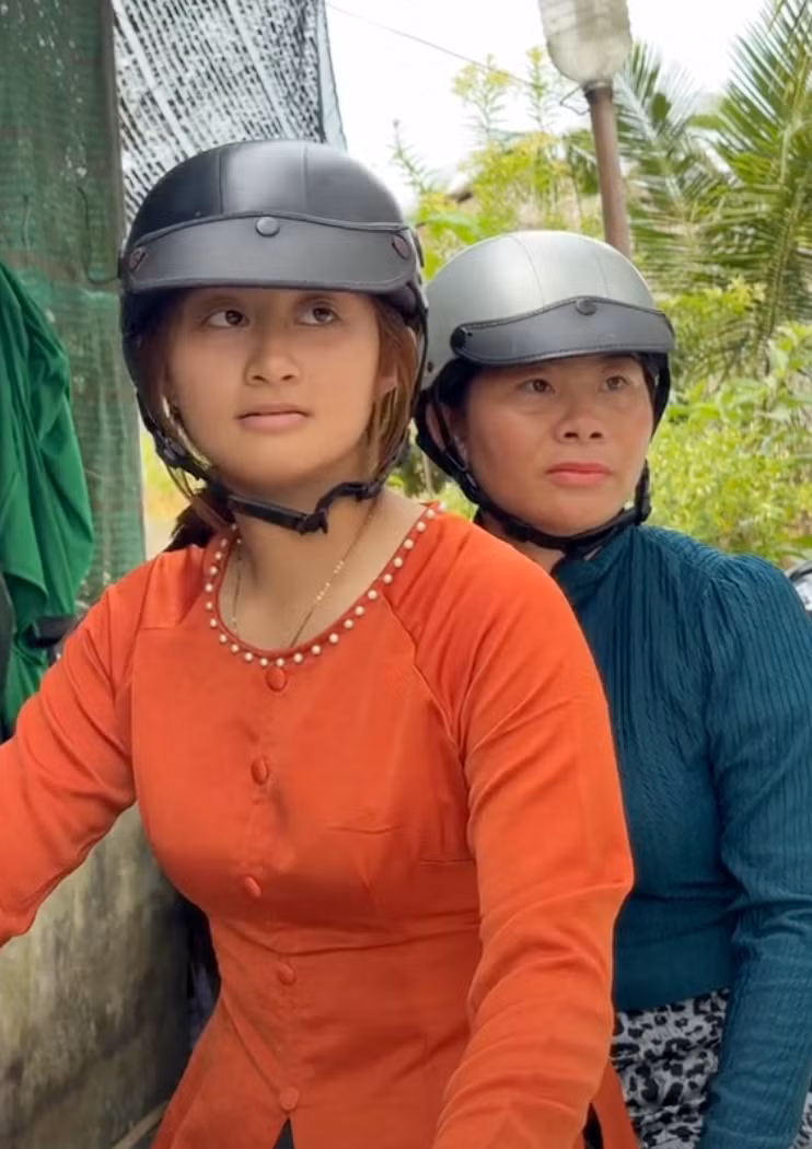 Nhờ sức hút của anh trai những ngày gần đây mà tài khoản của Kim Luyến dù chỉ có 5 video nhưng đã thu hút tới 1 triệu người theo dõi.