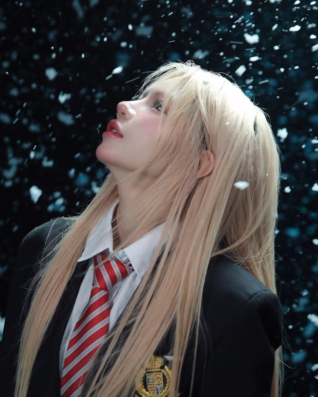 Hòa chung với không khí Giáng sinh năm nay, nàng Titkoker Ciin cũng vừa đăng tải loạt ảnh mùa đông ấn tượng.