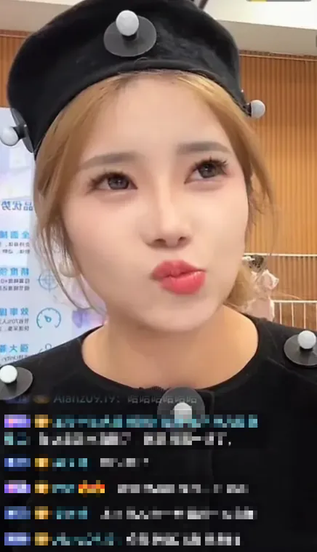 Sự kiện này đã xảy ra cách đây 3 năm và ở thời điểm ấy, không ít fan hâm mộ của Ling Ge cũng phải đặt dấu chấm hỏi cho sự biến mất từ phía thần tượng của mình.