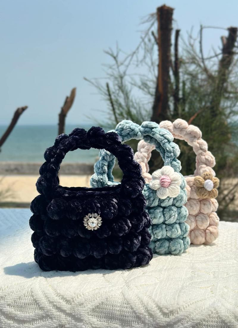 Những chiếc túi len "có một không hai".