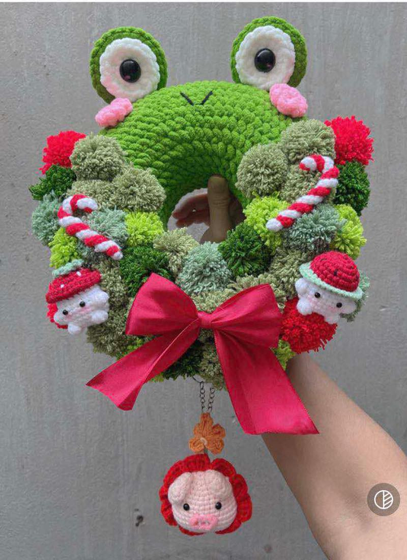 Tùng học móc len qua các video được đăng tải trên những nền tảng mạng xã hội như YouTube, TikTok, Facebook...