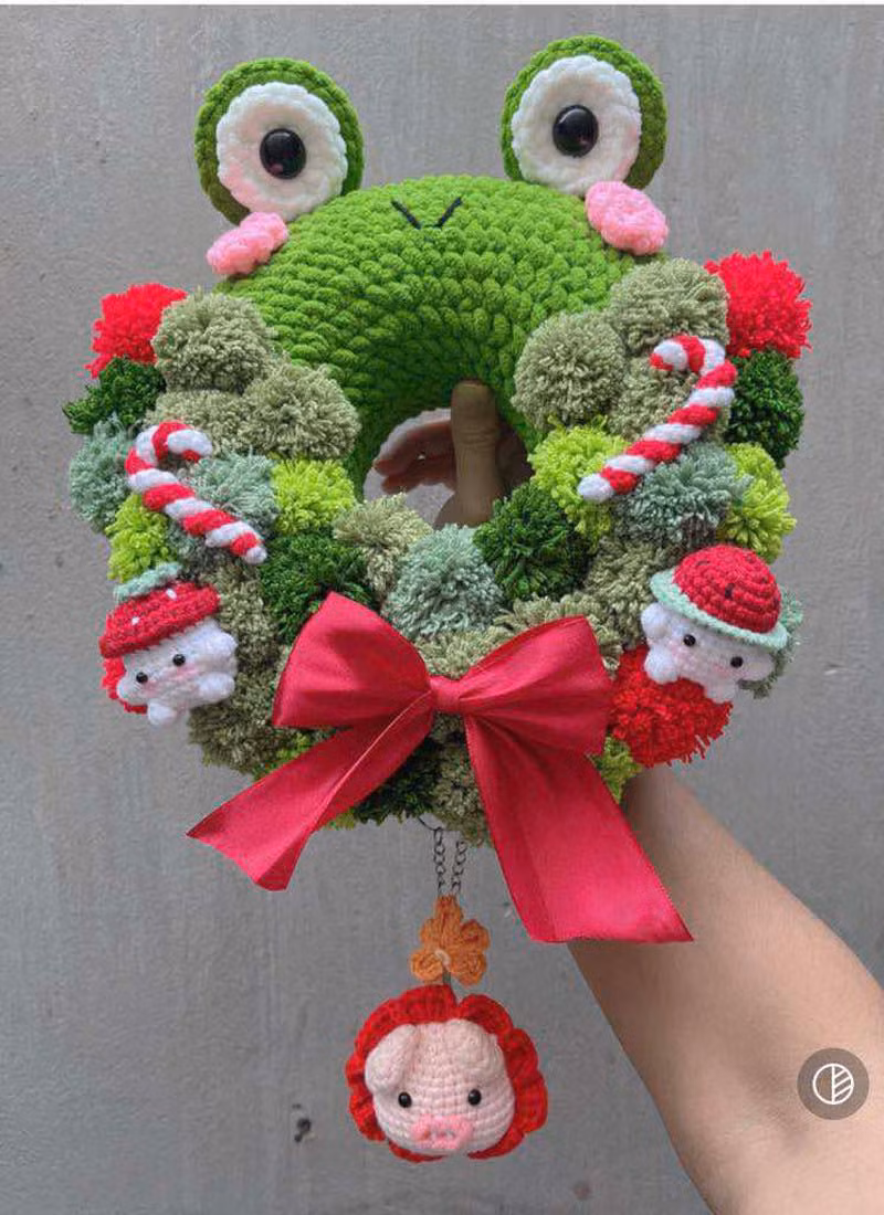 Tùng học móc len qua các video được đăng tải trên những nền tảng mạng xã hội như YouTube, TikTok, Facebook...