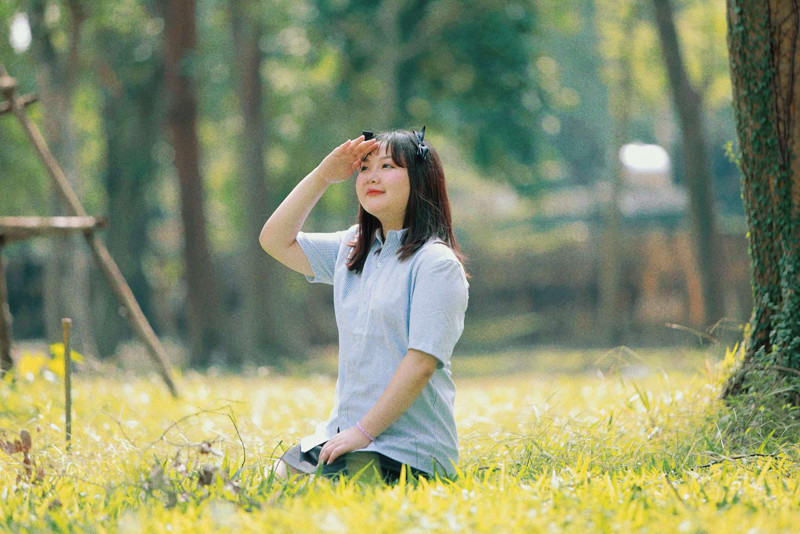 Ngày thi, Châu một tay giữ băng vết mổ, một tay viết bài. Cô thành công vượt vũ môn. Nhờ học bạ trường chuyên cộng thêm điểm IELTS 7.5, Châu đỗ vào khoa Quản trị Kinh doanh của Đại học Ngoại thương.