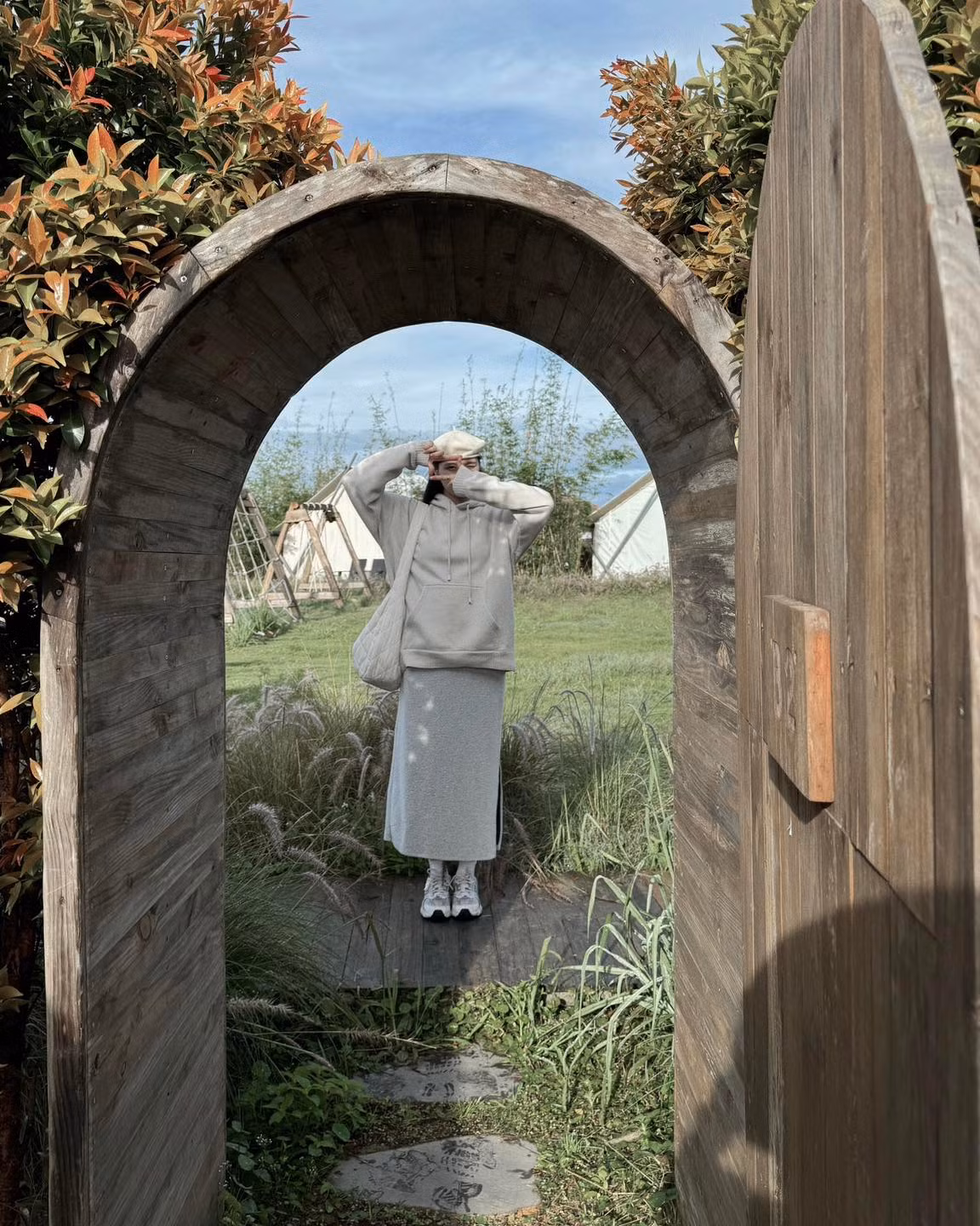 Người theo dõi của cô nàng vẫn nghĩ rằng chắc hẳn trong dịp Noel này, Hải Tú sẽ tiếp tục tung ra bộ ảnh Giáng sinh thật độc đáo. Thế nhưng, cô nàng đăng tải loạt ảnh đời thường khiến nhiều người khá bất ngờ.