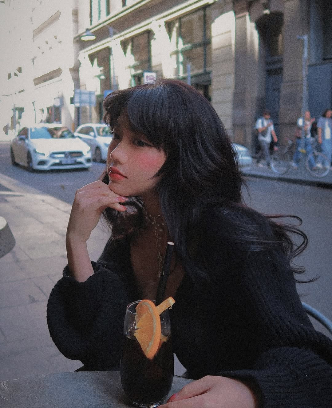 Cô nàng từng là hot girl nổi tiếng với gương mặt baby, xinh đẹp cùng những bạn cover cuốn hút.