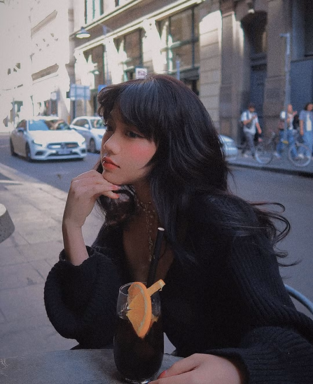 Cô nàng từng là hot girl nổi tiếng với gương mặt baby, xinh đẹp cùng những bạn cover cuốn hút.