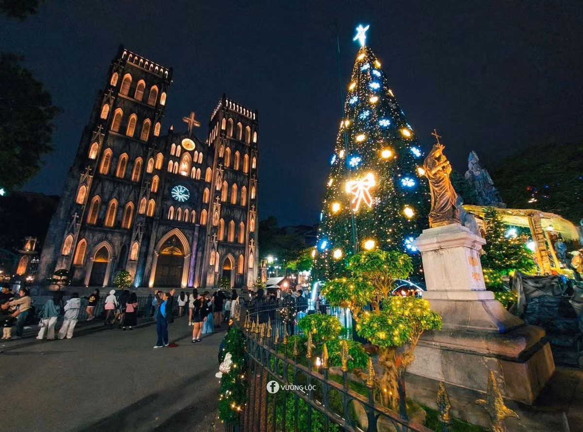 Mot ngay “phuot” Ha Noi dipTet duong lich 2025 tron “combo A-Z“-Hinh-3