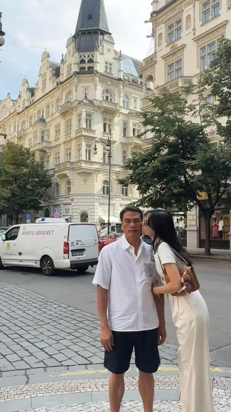 Sau khi trở thành Á hậu tại Hoa hậu Việt Nam 2016, Thanh Tú không tham gia đấu trường sắc đẹp quốc tế mà thay vào đó cô chọn con đường học vấn và kinh doanh. Á hậu Thanh Tú kết hôn với ông xã đại gia khi mới 24 tuổi và sau chưa đầy 3 năm đã trở thành bà mẹ hai con.