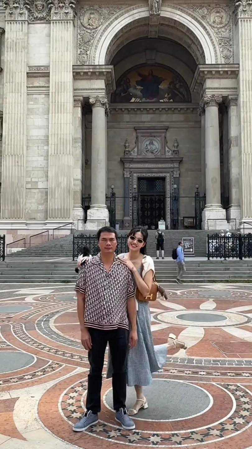 Làm mẹ 2 con, Ngô Thanh Thanh Tú vẫn sở hữu vóc dáng chuẩn chỉnh, nuột nà. (Ảnh: FBNV)