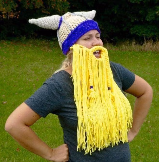 Nhiều người thỏa sức sáng tạo với bộ râu độc lạ.