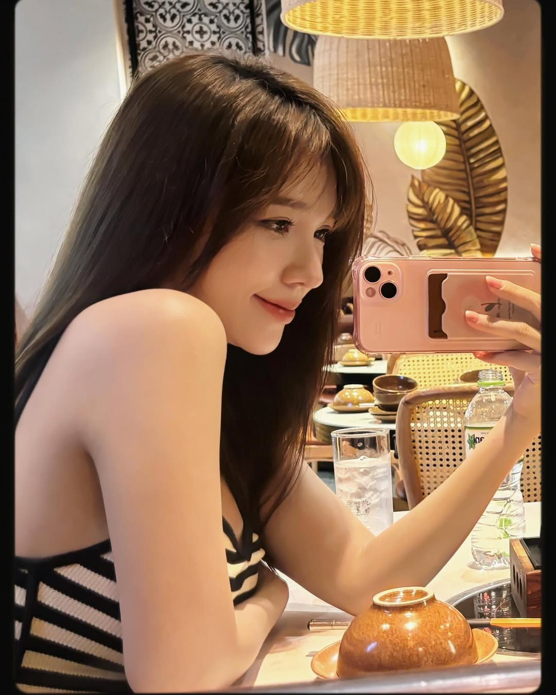 Nguyễn Gia Hân hiện có hơn 107.000 người theo dõi trên Instagram.