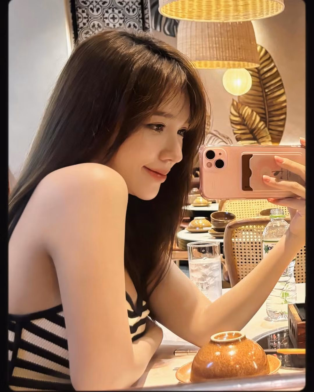 Nguyễn Gia Hân hiện có hơn 107.000 người theo dõi trên Instagram.