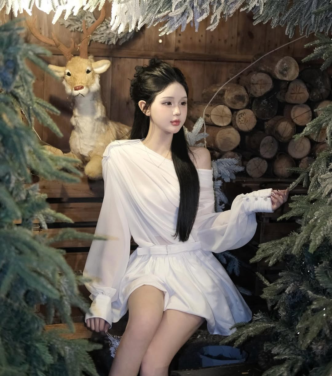 Thậm chí bộ ảnh được cô nàng đăng tải ngẫu nhiên cũng giúp một shop hoa trở nên viral, được nhiều người hỏi mua.