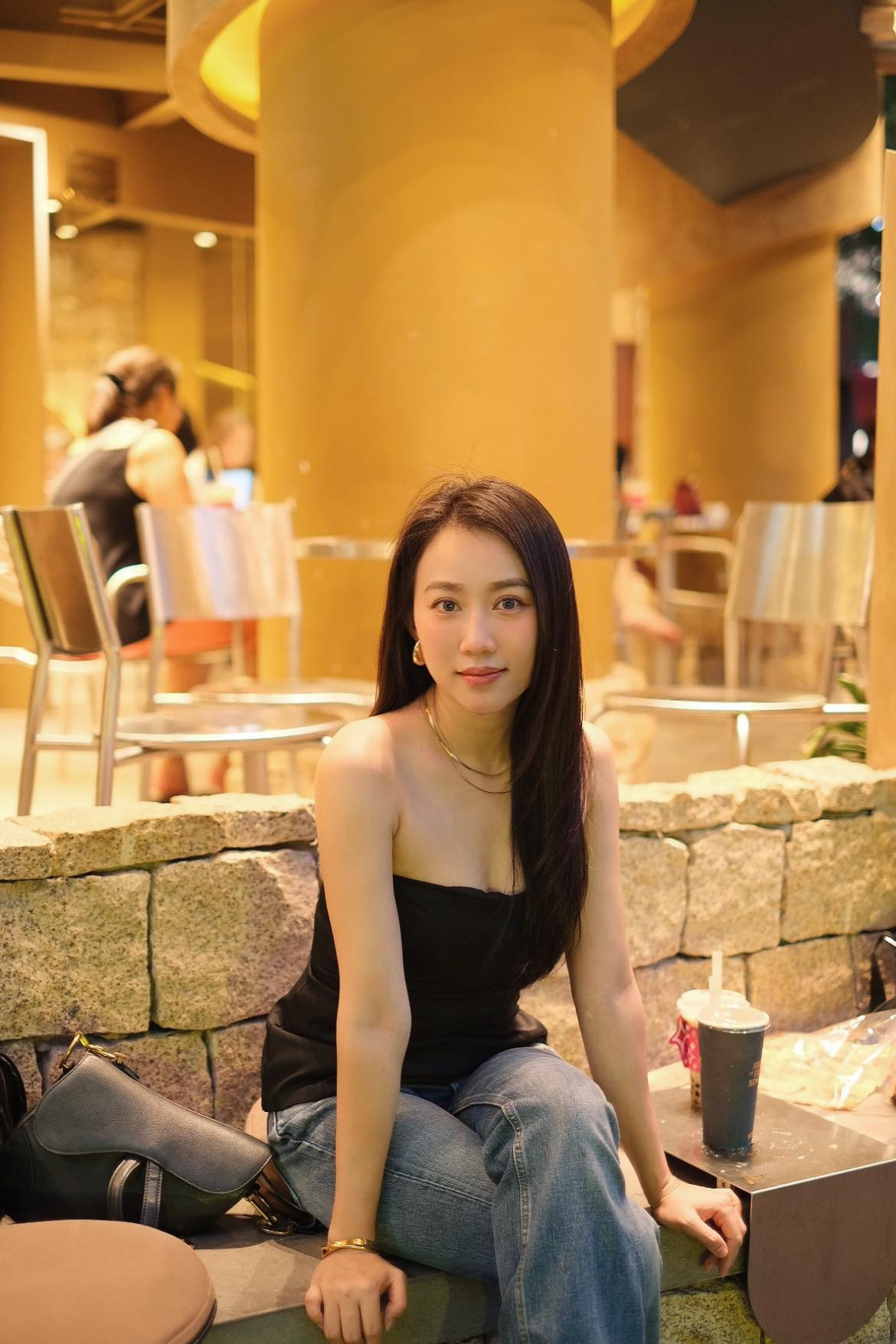 Hiện tại, cô nàng được nhận xét là ngày càng xinh đẹp, mặn mà. Cô cũng không chia sẻ về chuyện tình cảm trên trang cá nhân.