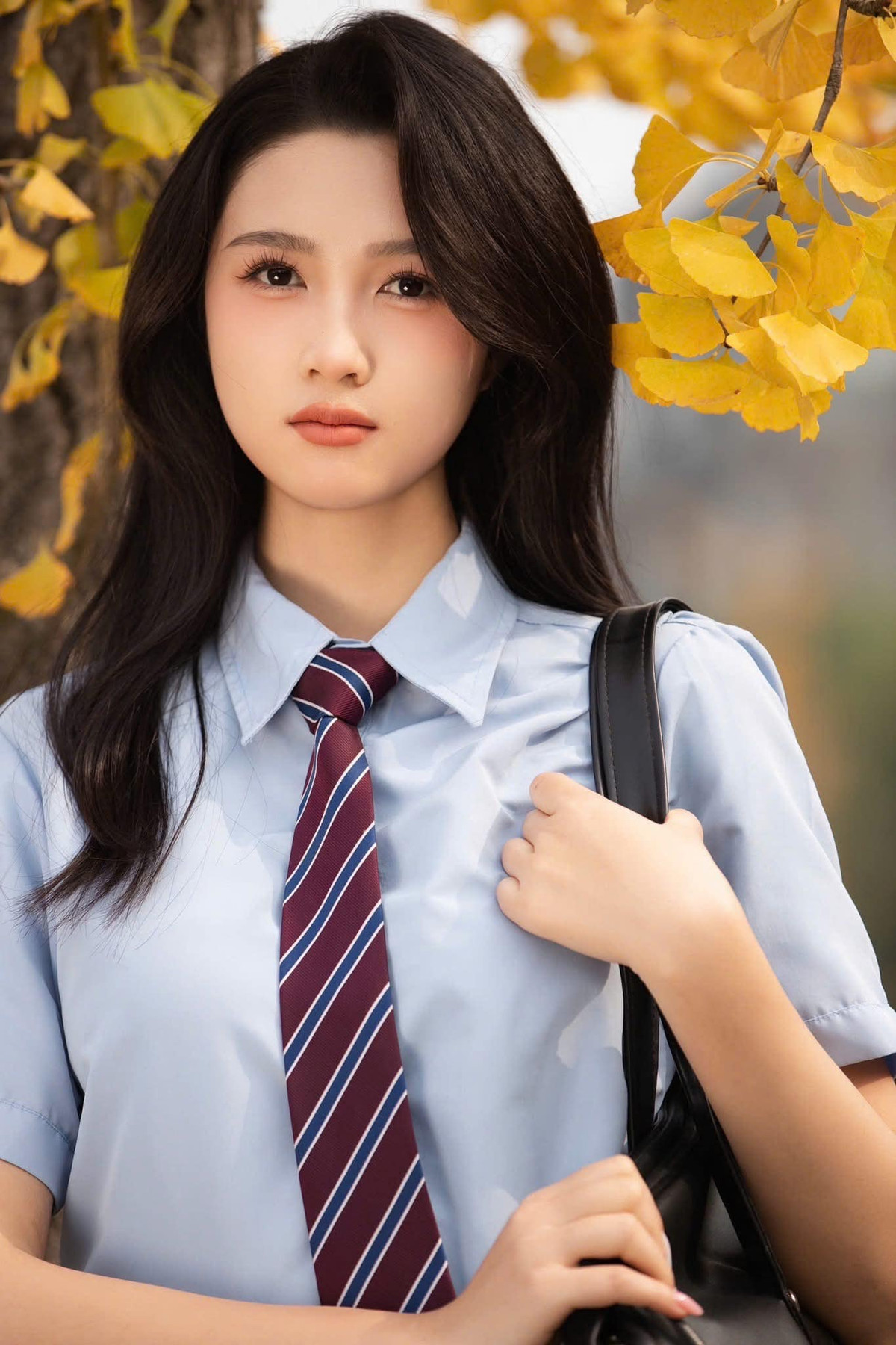 Cô bạn còn sở hữu chiều cao ấn tượng 1m72.