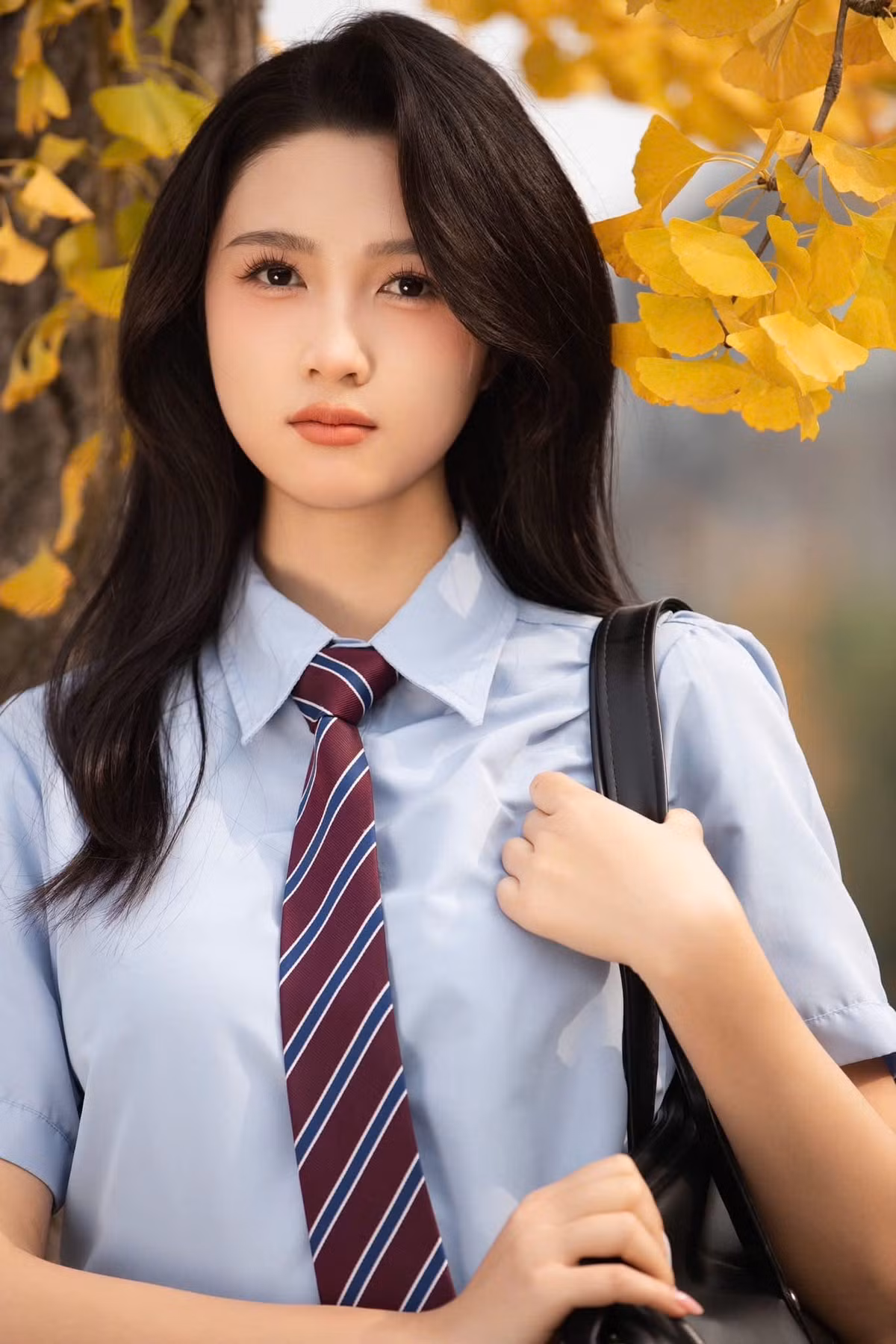 Cô bạn còn sở hữu chiều cao ấn tượng 1m72.