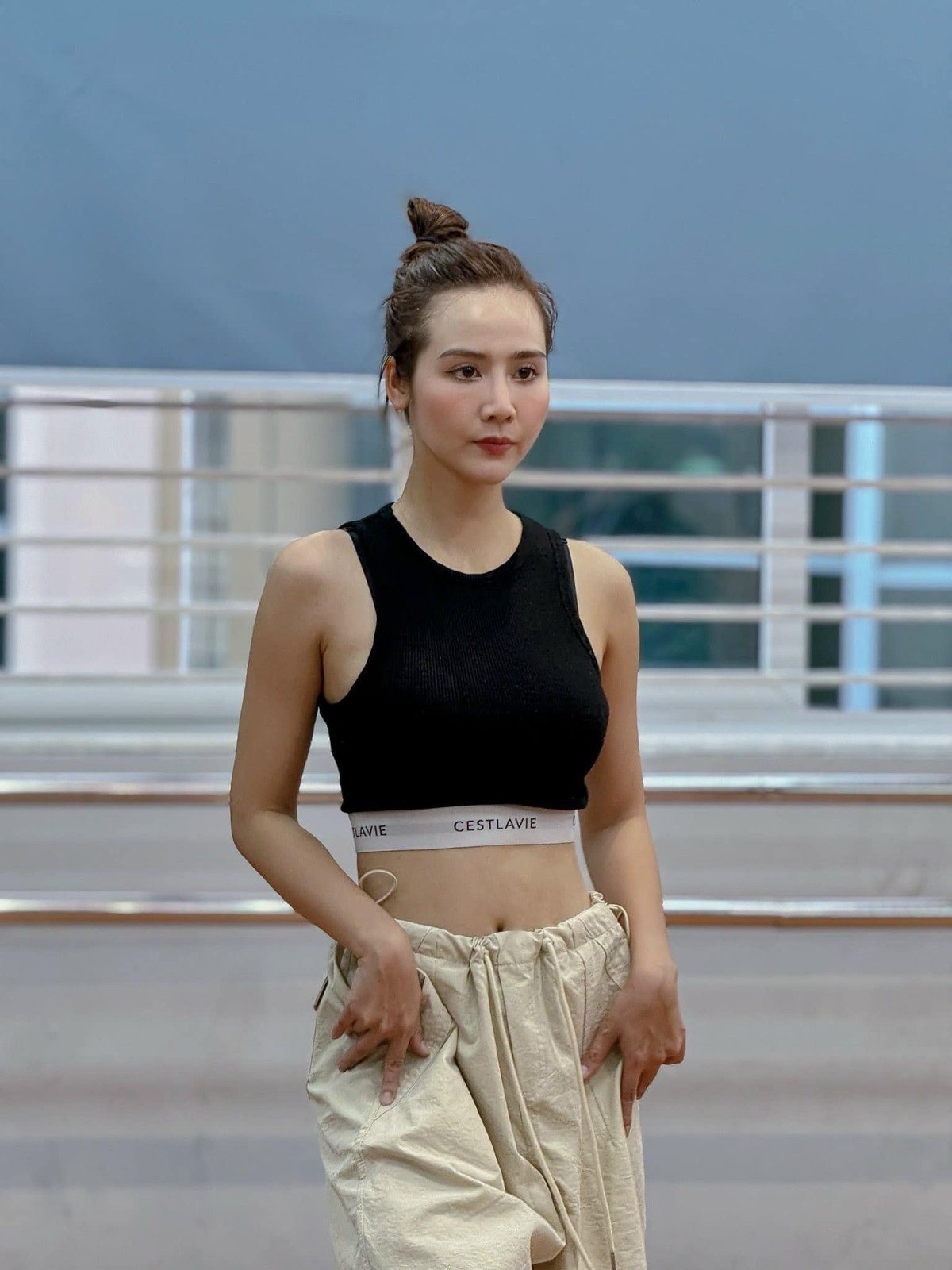 Không chỉ vậy, cô cũng rất chú ý đến chế độ ăn uống hàng ngày.