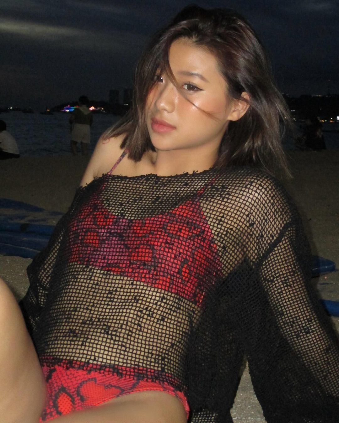 Louis Phạm theo đuổi phong cách ăn mặc gợi cảm nên không ngại diện những trang phục cắt xẻ hay bó sát. Tuy nhiên nhiều người cho rằng trang phục gợi cảm hay quyến rũ thì cũng đẹp đấy, nhưng phải "đúng người đúng thời điểm".