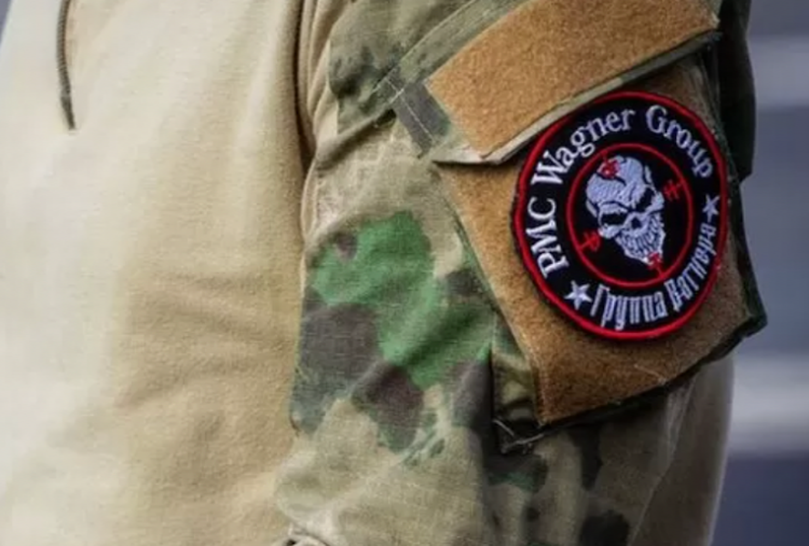 Mặc dù thực tế là sự hiện diện của Nga ở Libya không nhằm mục đích hỗ trợ Nguyên soái Haftar, nhưng các lực lượng nằm ở Tây đất nước vẫn luôn giữ quan điểm đề phòng cao độ.