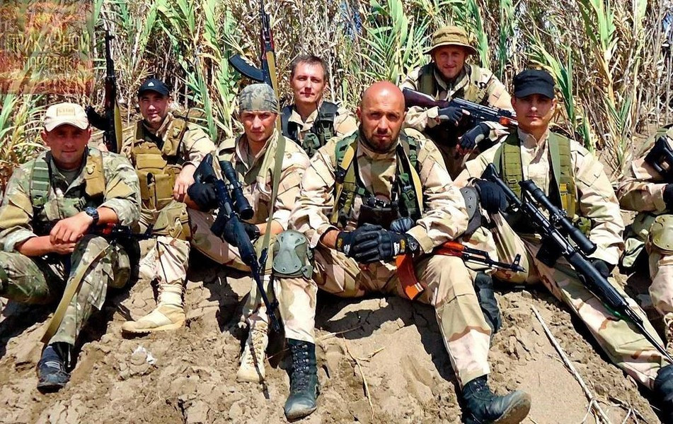 Có ước tính cho biết số lượng binh sĩ Nga ở miền Đông Libya vào khoảng từ 1.000 đến 1.500 người, họ đang cản trở hành động của một số nhóm vũ trang thân phương Tây muốn chiếm giữ các mỏ dầu lớn, điều đã từng xảy ra nhiều lần trước đây.