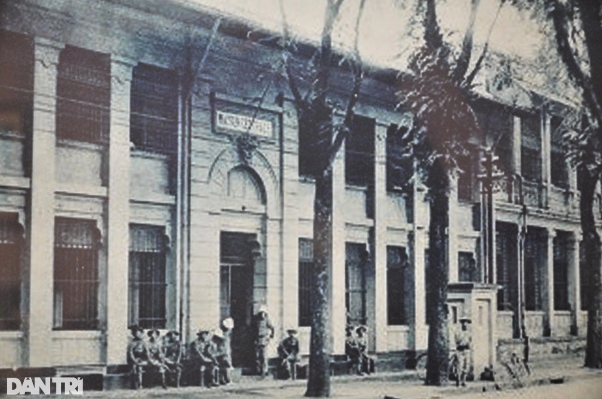 Trên cương vị của mình, cố Tổng Bí thư Trần Phú đã cùng với Ban Chấp hành Trung ương xây dựng, củng cố tổ chức Đảng các cấp; chỉ đạo tổ chức tốt công tác giao thông liên lạc từ Trung ương đến Xứ ủy, Tỉnh ủy, từ Trung ương đến Quốc tế Cộng sản.