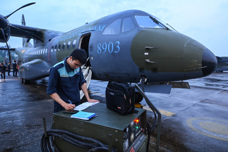 Khi nhận lệnh từ Bộ Quốc Phòng, Quân chủng Phòng không - Không quân, Lữ đoàn 918 đã xây dựng kế hoạch huấn luyện bay để thực hiện nhiệm vụ.