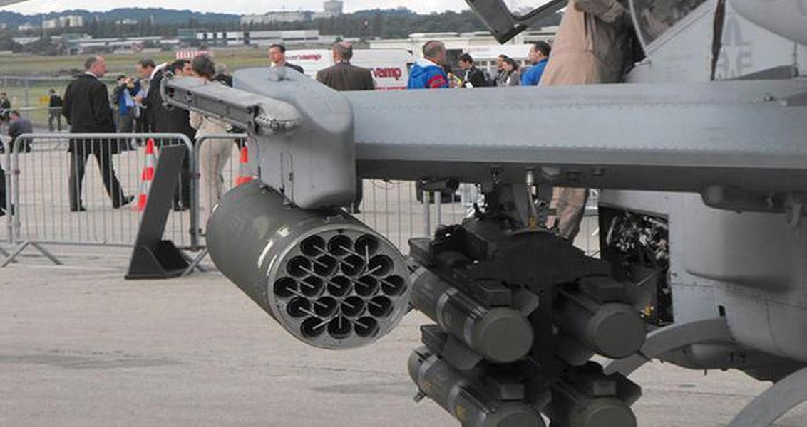 Ngoài việc cải thiện sức mạnh hỏa lực, hệ thống điện tử, độ cơ động, AH-1Z Viper còn được tăng cường khả năng sống sót trên chiến trường nhờ thiết kế ống xả động cơ độc đáo, nhằm tránh tên lửa tìm nhiệt.