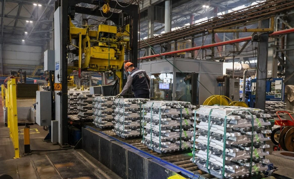 Trước đó, vào cuối tháng 4, Tổng thư ký NATO Jens Stoltenberg cũng thừa nhận, chính sự chậm trễ của liên minh trong việc cung cấp hỗ trợ quân sự như đã hứa đã cho phép Nga giành được lợi thế trên chiến trường. 