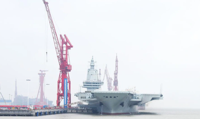  Tàu Phúc Kiến được hạ thủy vào tháng 6/2022 và đã “hoàn thành các cuộc thử nghiệm neo đậu, trang bị và điều chỉnh thiết bị” trước các cuộc thử nghiệm trên biển mới nhất. Đợt thử nghiệm trên biển hiện tại ở Phúc Kiến dự kiến sẽ kéo dài từ 3 đến 6 ngày và sẽ không bao gồm các hoạt động bay. Ảnh: Tân Hoa Xã. 