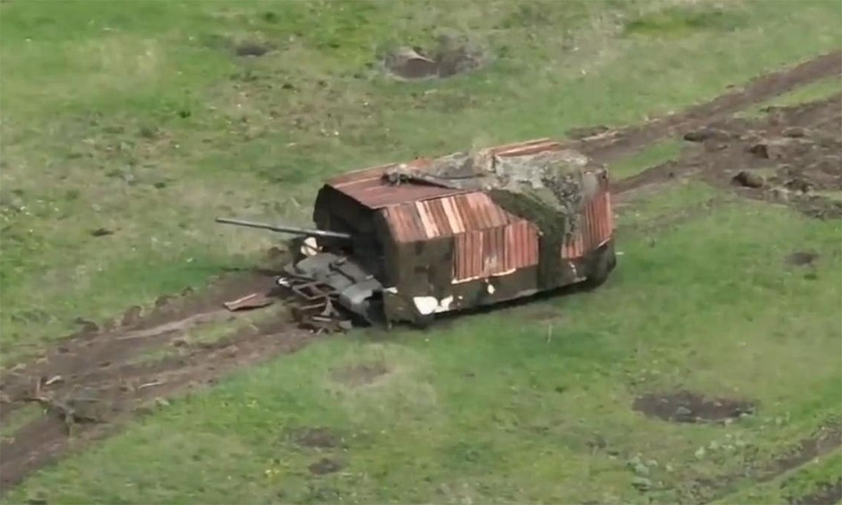 Các Lực lượng Vũ trang Ukraine gọi những chiếc “xe tăng rùa” này là những “con quái vật” và họ đang gặp khó khăn trong việc tự vệ trước những “con quái vật” này do thiếu do thiếu đạn pháo, mìn và vũ khí chống tăng.