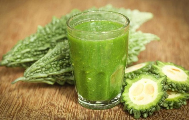 Nước ép mướp đắng chứa p-insulin, một hợp chất giống như insulin và charantin, được biết đến với tác dụng điều chỉnh đường huyết. Ảnh: media.