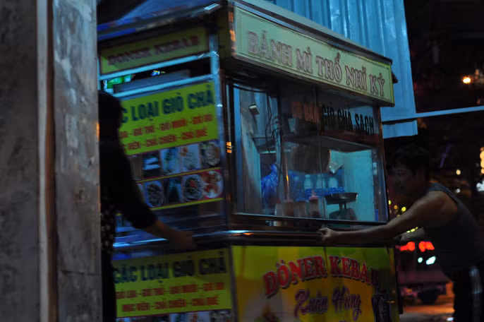 Vung Tau bat dau hung con mua lon, gio giat lien hoi-Hinh-2