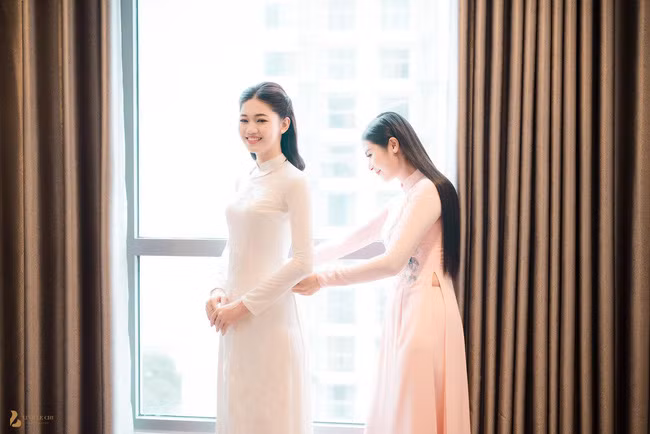 Mai Phuong Thuy tiet lo trang phuc 