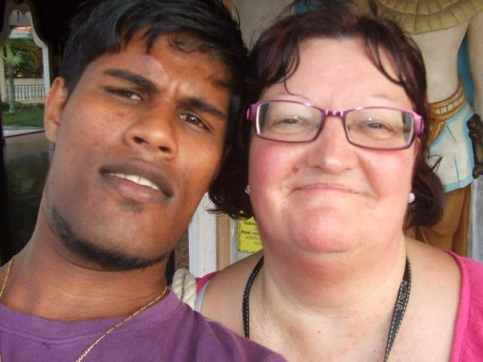 Cai ket kinh hoang cua nguoi phu nu 60 tuoi quyet cuoi chong 26 tuoi