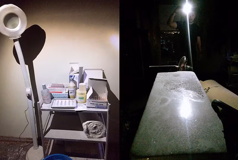 Cơ quan chức năng phát hiện chất màu trắng nghi ma túy tại hiện trường vụ cháy.