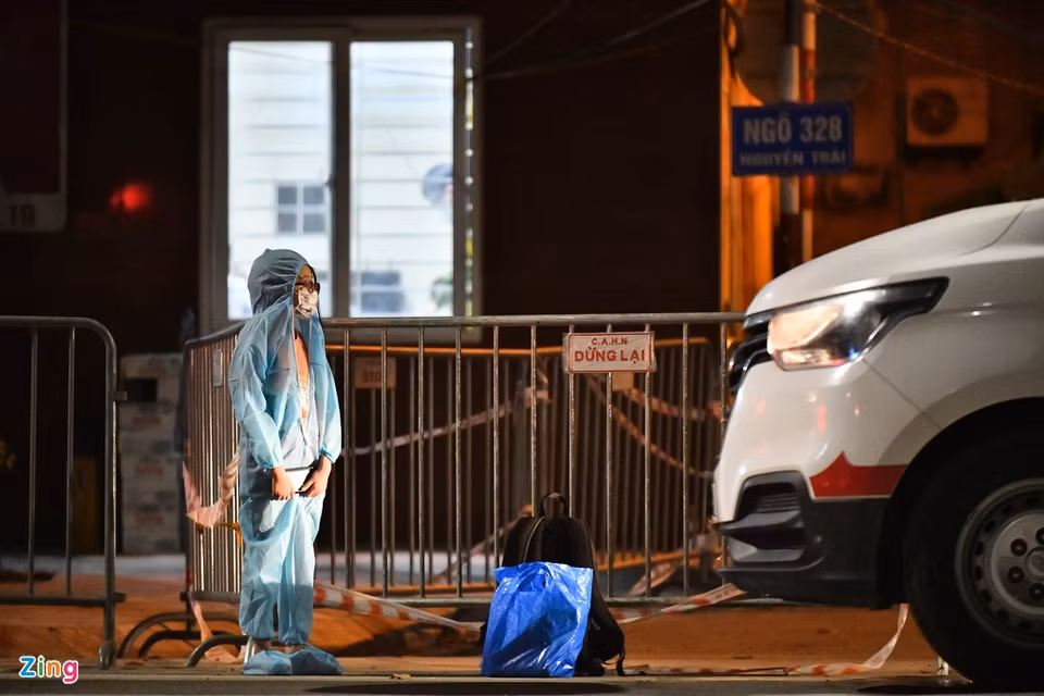 Các trường hợp được đưa đi cách ly tập trung bao gồm các F0 và F1 có chuyển biến xấu. 