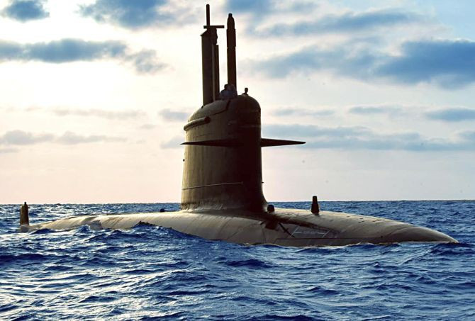 Nhưng rồi cuối cùng tàu ngầm Kilo 636.3 đã bị loại với lý do chưa được tích hợp động cơ AIP, ngoài ra chất lượng của con tàu cũng đã xuống cấp sau thời gian dài khai thác.