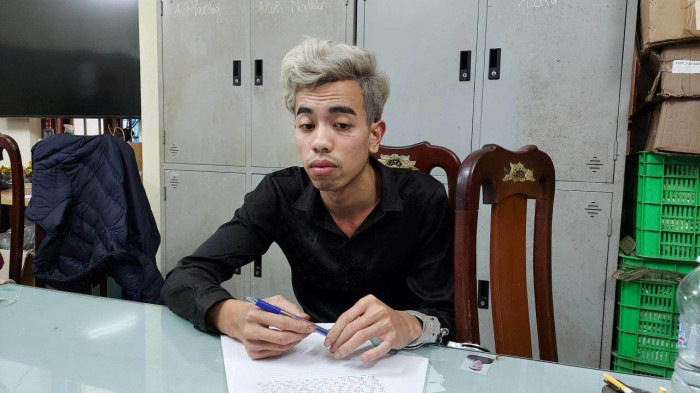 Kẻ giết người yêu cũ trên phố Hà Nội: Đầu thú có giảm nhẹ tội? Ke giet nguoi yeu cu tren pho Ha Noi: Dau thu co giam nhe toi?