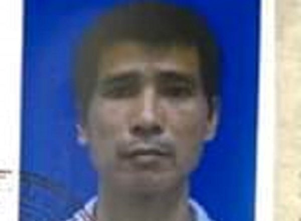 Giữa tiết trời giá rét, các trinh sát tiếp tục vận động, thuyết phục đối tượng. Sau khoảng 1 tiếng đồng hồ, một tổ vây bắt đã áp sát được vị trí của Thành, lấy được lọ thuốc sâu và kéo đối tượng lên thuyền. Tại cơ quan công an, Thành đã khai nhận hành vi phạm tội. Sau khi cướp đi mạng sống của nạn nhân, đối tượng dùng xăng thiêu hủy căn nhà cấp 4 của Đô. Với những hành vi tàn ác của mình, Thành sẽ phải chịu án phạt nặng từ pháp luật.