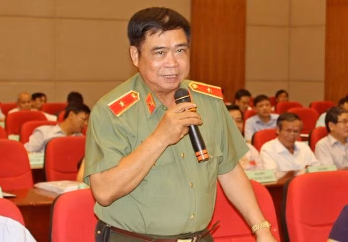 Tra lai 35 ti dong 'chay an', thieu tuong Do Huu Ca co duoc giam trach nhiem hinh su?