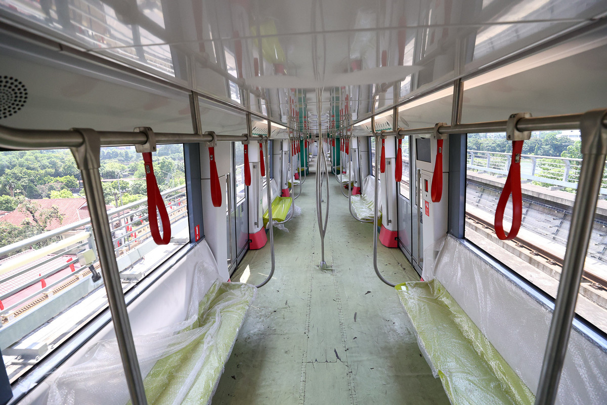 Metro Nhổn - ga Hà Nội chính thức chạy miễn phí đón khách - Hình 11 Metro Nhon - ga Ha Noi chinh thuc chay mien phi don khach-Hinh-11