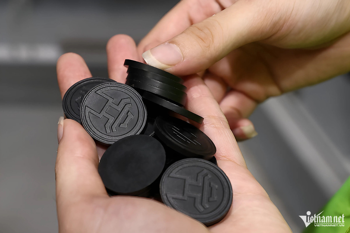 Metro Nhổn - ga Hà Nội chính thức chạy miễn phí đón khách - Hình 8 Metro Nhon - ga Ha Noi chinh thuc chay mien phi don khach-Hinh-8