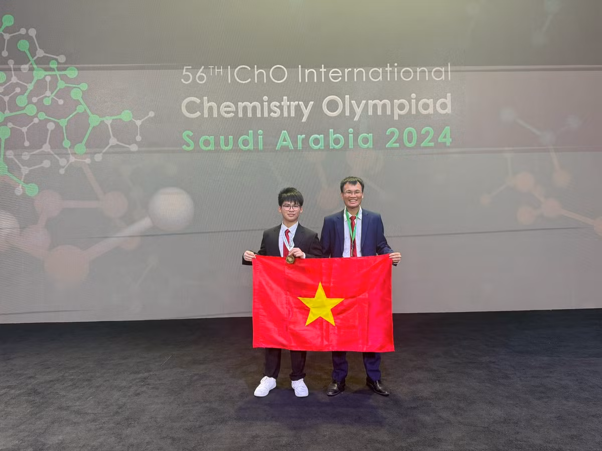 'Bi quyet' hoc dac biet cua Huy chuong Vang Hoa hoc quoc te Son Ha-Hinh-3