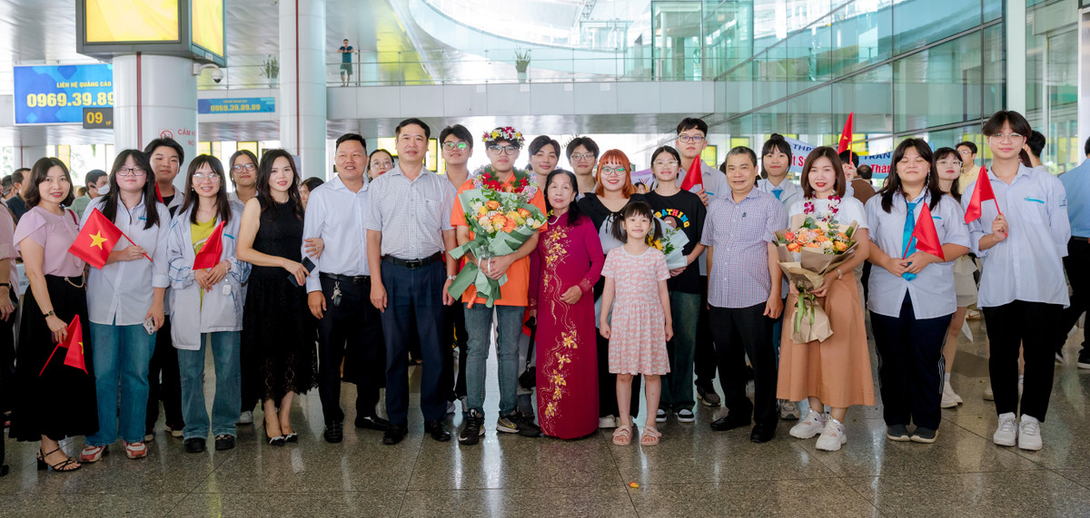 Cu 'be lai' gianh HCV Olympic Sinh hoc quoc te cua Nguyen Tien Loc-Hinh-4