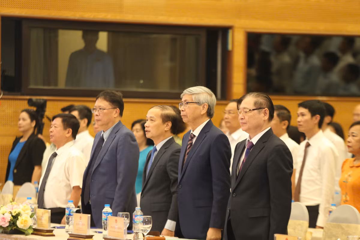 Le ton vinh tri thuc Khoa hoc va Cong nghe tieu bieu nam 2024-Hinh-10