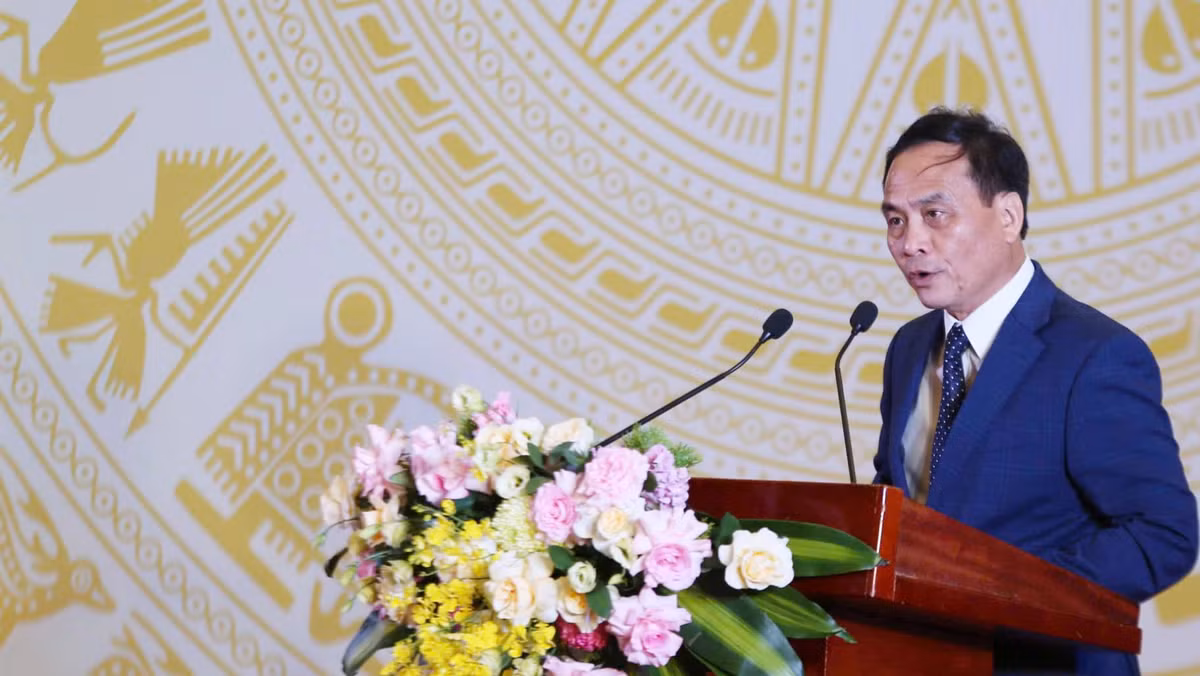 Lễ tôn vinh trí thức Khoa học và Công nghệ tiêu biểu năm 2024 - Hình 13 Le ton vinh tri thuc Khoa hoc va Cong nghe tieu bieu nam 2024-Hinh-13