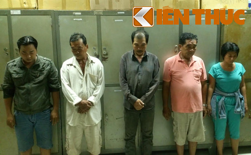 Dũng đầu bò và đồng bọn trong "ổ bạc quý bà" bị bắt giữ vì tổ chức đánh bạc.