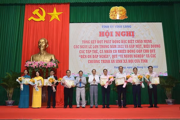 Tinh Vinh Long hoan thanh di nguyen cua co Thu tuong Vo Van Kiet