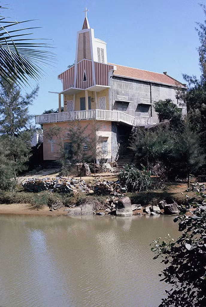 Tu viện nữ thuộc trại phong.